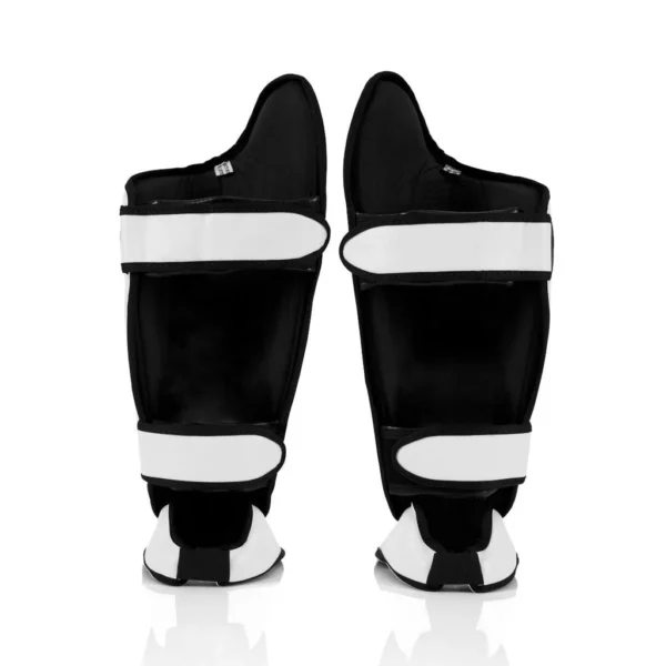 Protège-tibia Fairtex SP8 blanc zone du protège-tibia est plus large que la plupart, protection latérale étendue de l'articulation du genou