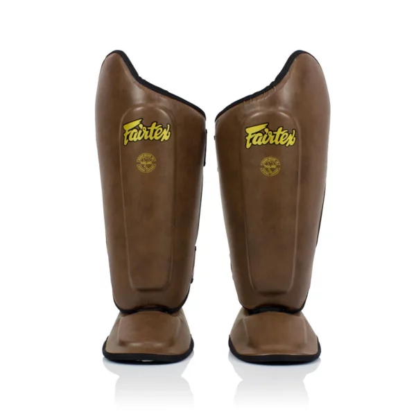 Protège-tibia Fairtex SP8 blanc zone du protège-tibia est plus large que la plupart, protection latérale étendue de l'articulation du genou
