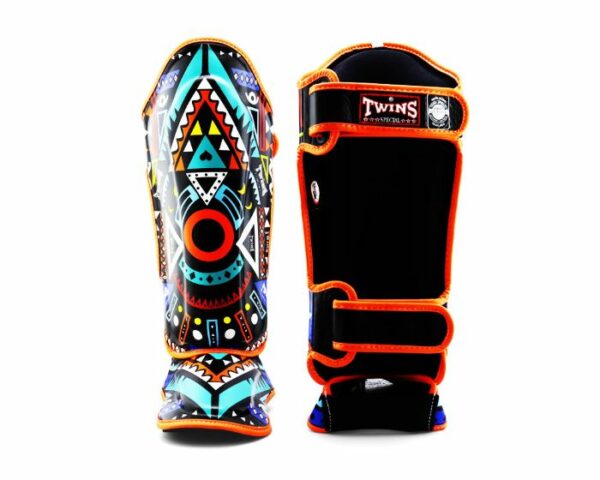 Protège-tibias Twins Aztèque - Offrez à vos tibias une protection maximale et un confort supérieur avec ces protège-tibias de haute qualité, parfaits pour des entraînements intensifs et des compétitions