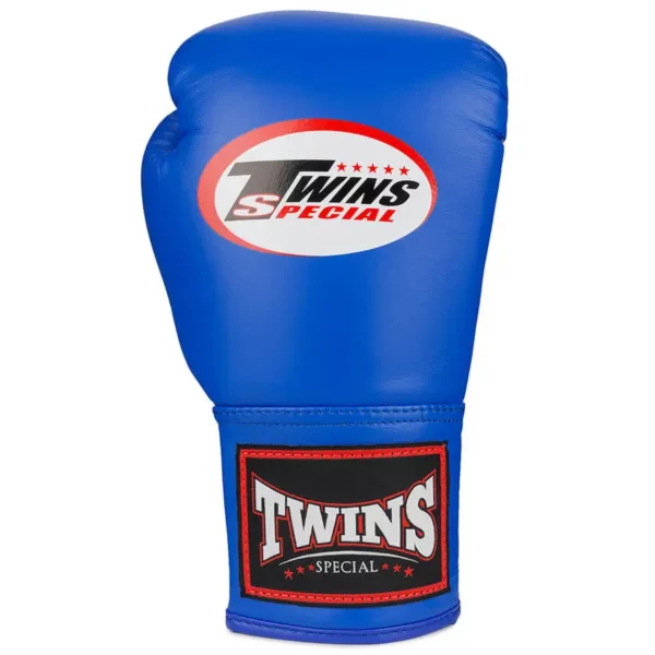 Gants de sport Twins à lacet Conçus pour les boxeurs exigeants, ces gants en cuir véritable offrent une protection et un confort inégalés. Parfaits pour des entraînements et compétitions intensives.