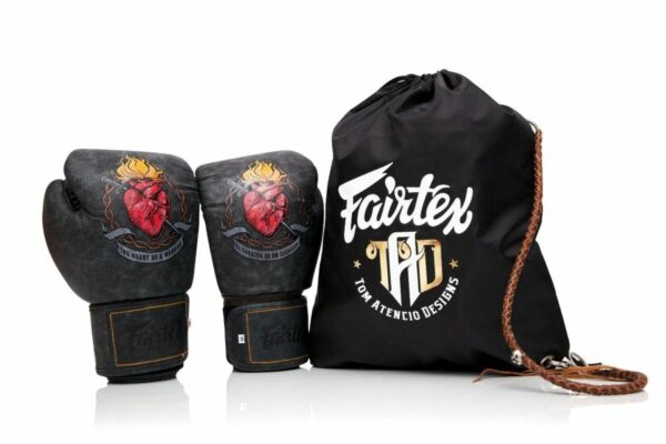 Gants Fairtex Heart of Warrior - Offrez-vous une protection optimale et un confort inégalé avec ces gants en cuir véritable. Idéals pour des entraînements intensifs et des compétitions