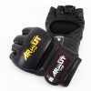Gants MMA ARWUT PRO FIGHT MMAG2 vue croisée intérieur et extérieur Gants MMA ARWUT PRO FIGHT MMAG2 croisés montrant l'intérieur rembourré et l'extérieur en cuir, étiquette Hand Made in Thailand
