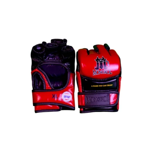 Paire de gants de grappling MMA Mongkol MGM02 en cuir rouge et noir, doigts dégagés, logo Mongkol, fabriqués en Thaïlande