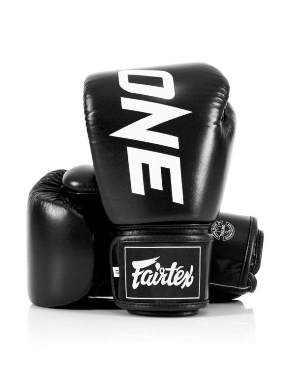 Gants de boxe fairtex one Gants de boxe Fairtex BGV1 ONE X pour Muay Thai et entraînement professionnel