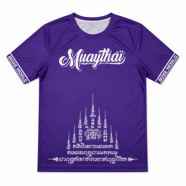T-shirt Muay Thai Violet - Vêtement Boxe Thaï de Sport | Boxe World T-shirt Muay Thai violet de sport avec motifs traditionnels et carte de la Thaïlande pour l'entraînement de boxe. vue de face