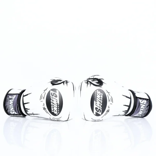 Gants de boxe Twins comic vue de face Gants de boxe Twins Comic blancs vue de face avec logo Twins Special