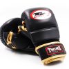 Gants de grappling Twins Special - logo Gros plan sur le logo Twins Special brodé sur le gant de grappling
