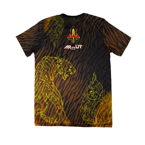 tshirt-arwut-payak-dos T-shirt Arwut Sublimation Payak vue de dos, motif tigre doré et flammes thaïes sur fond rayé
